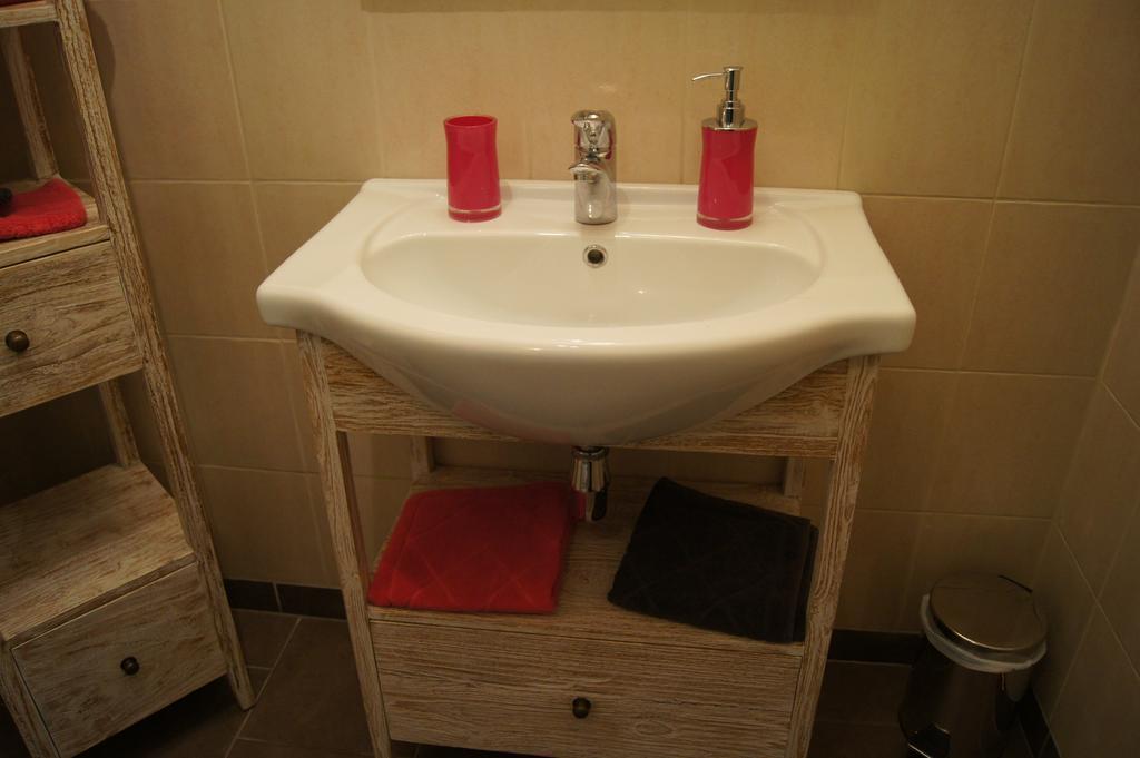 La Citadine Apartment Байо Екстериор снимка